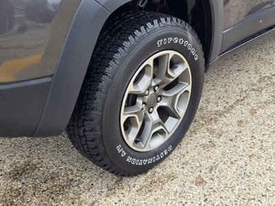2020 Jeep Cherokee Trailhawk