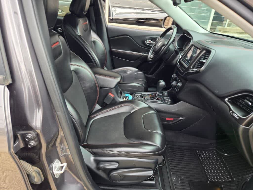 2020 Jeep Cherokee Trailhawk