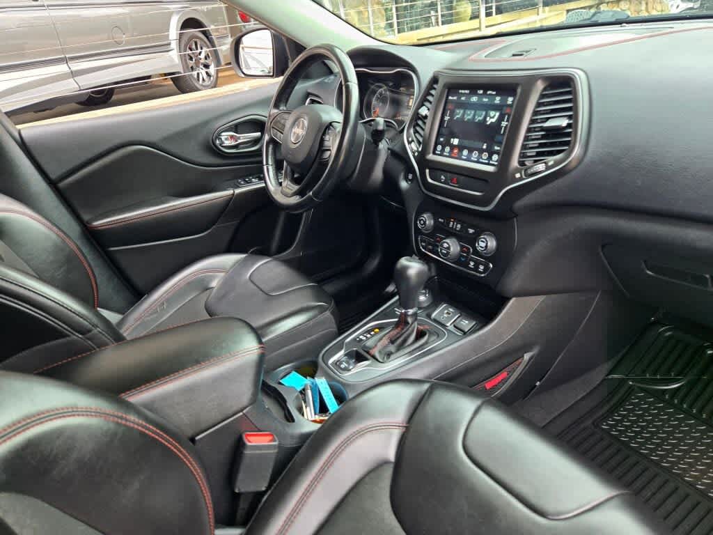 2020 Jeep Cherokee Trailhawk