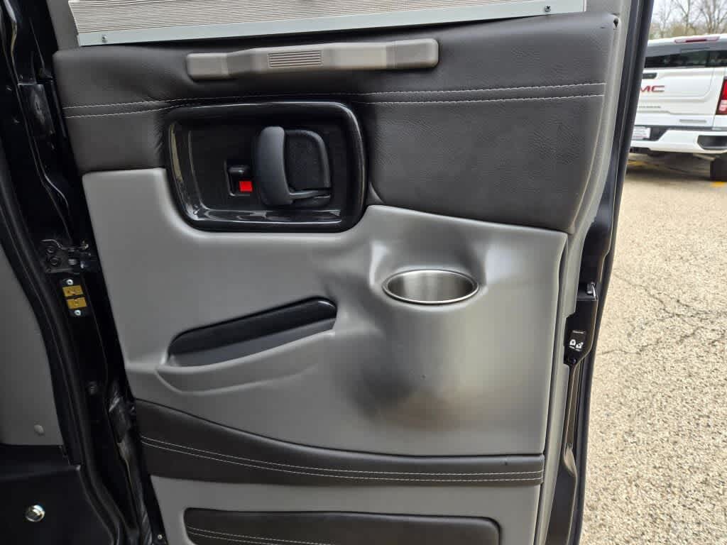 2021 Chevrolet Express Cargo 2500 WT