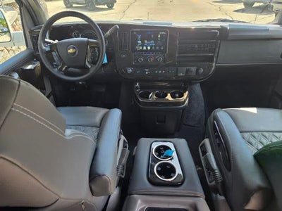2025 Chevrolet Express Cargo WT