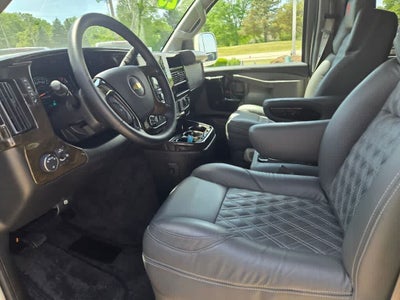 2025 Chevrolet Express Cargo WT