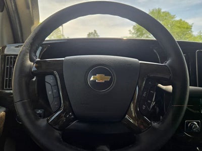 2025 Chevrolet Express Cargo WT