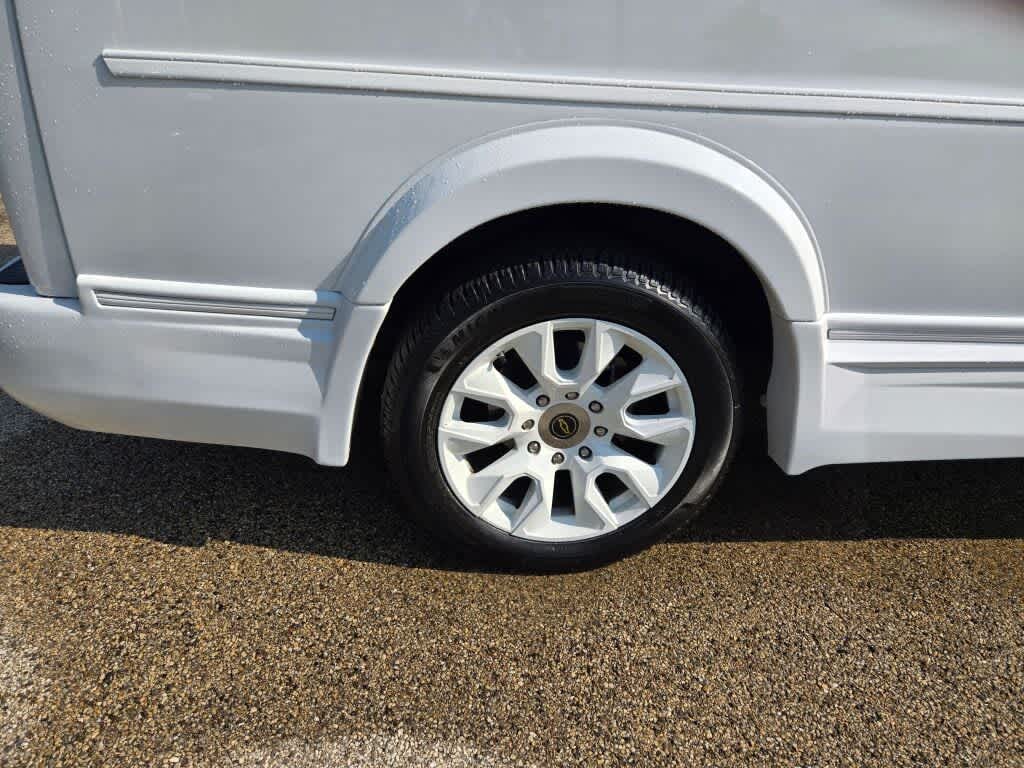 2024 Chevrolet Express Cargo 2500 WT