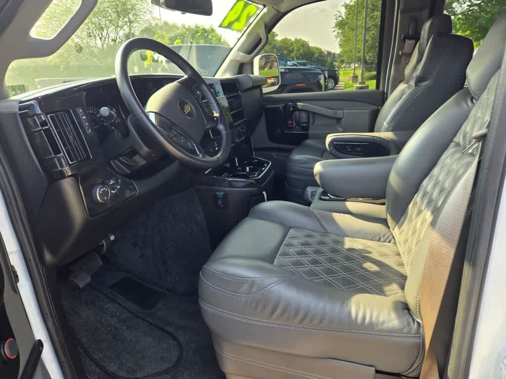 2024 Chevrolet Express Cargo 2500 WT