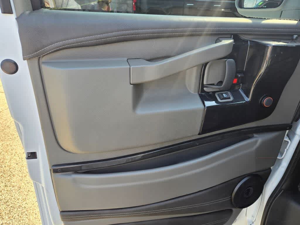 2024 Chevrolet Express Cargo 2500 WT