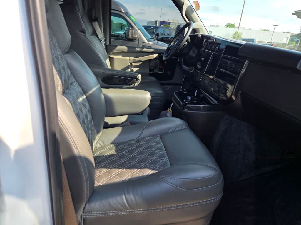 2024 Chevrolet Express Cargo 2500 WT