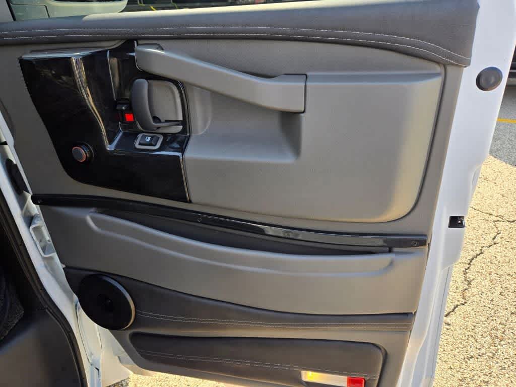 2024 Chevrolet Express Cargo 2500 WT
