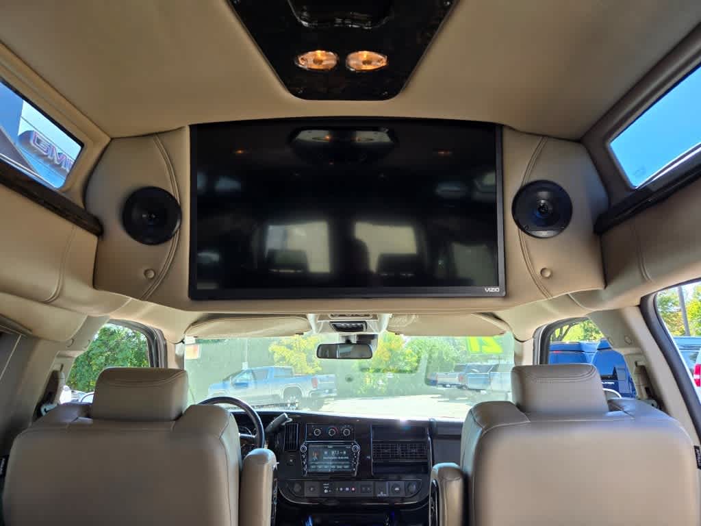 2021 GMC Savana Passenger 2500 LS