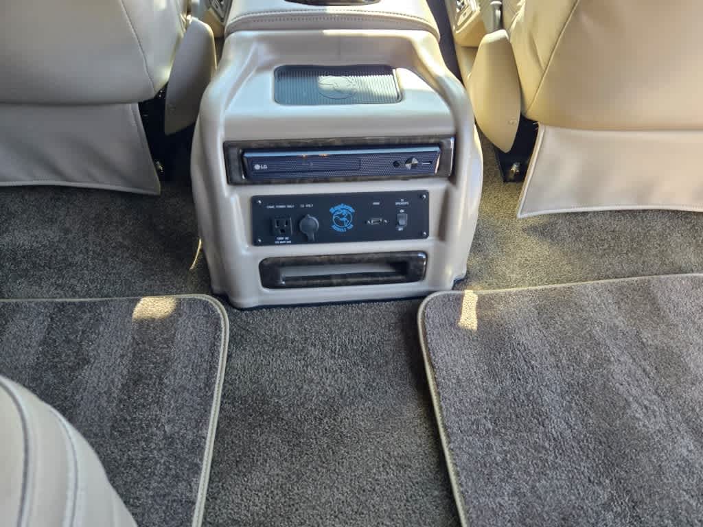 2021 GMC Savana Passenger 2500 LS