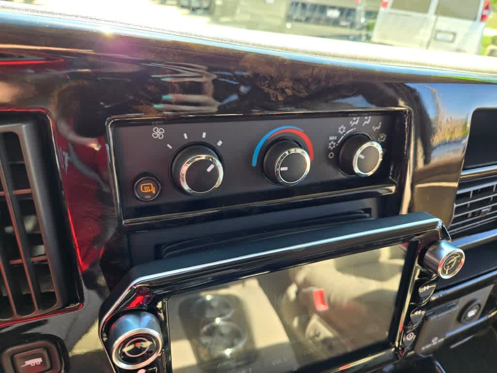 2021 GMC Savana Passenger 2500 LS