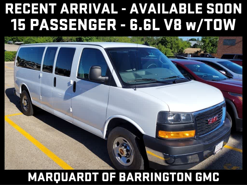 2025 GMC Savana Passenger LT