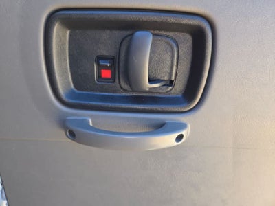 2025 GMC Savana Passenger LT