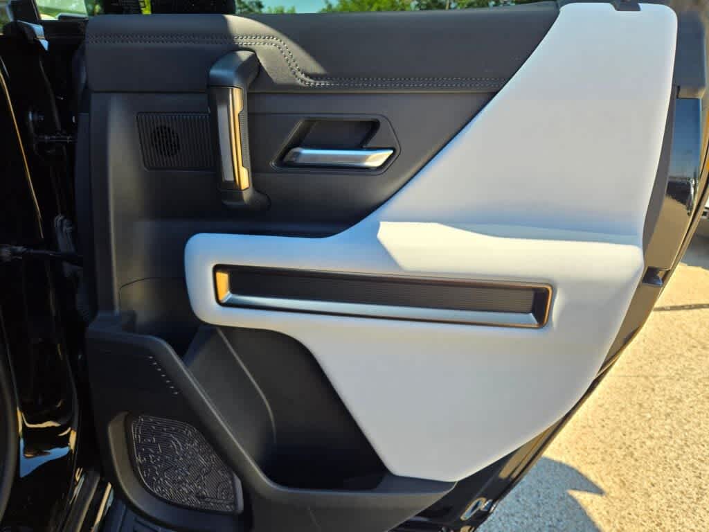 2024 GMC HUMMER EV SUV 2X