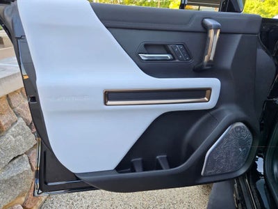 2024 GMC HUMMER EV SUV 2X