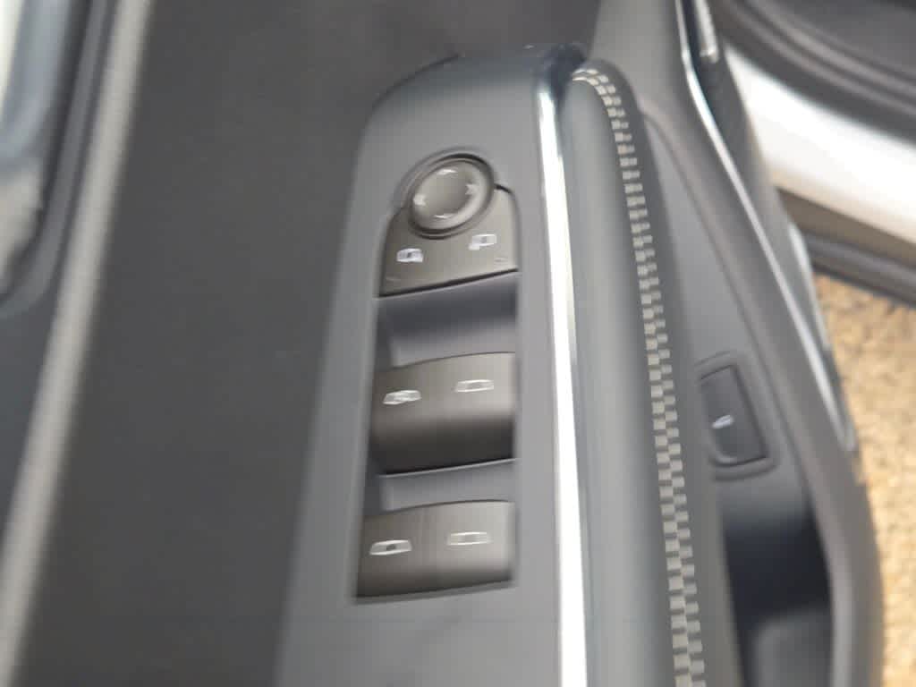 2027 GMC Acadia Elevation - Photo 23