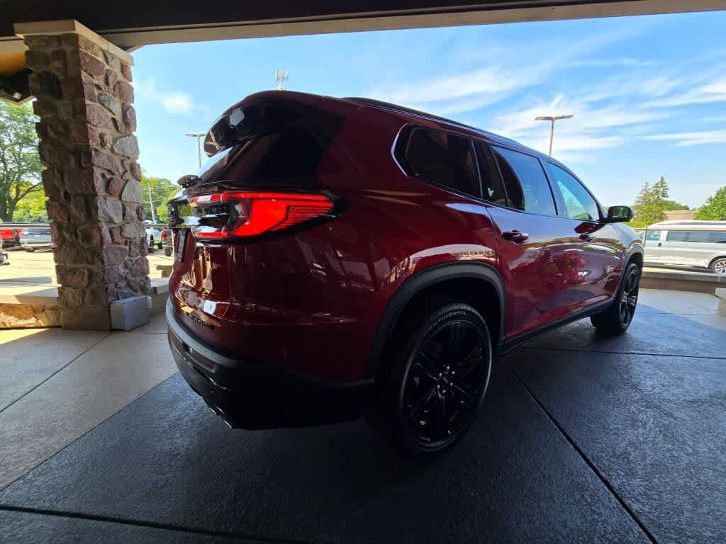 2027 GMC Acadia Elevation