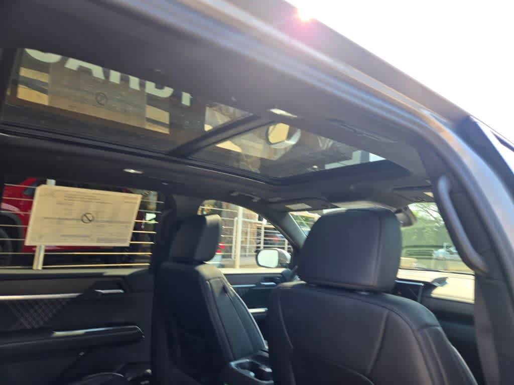 2027 GMC Acadia Denali
