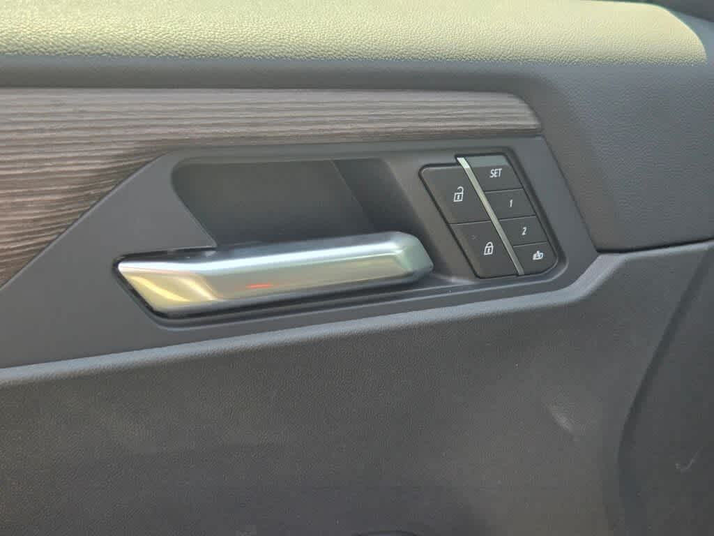 2027 GMC Acadia Denali