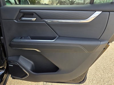 2024 GMC Acadia Elevation