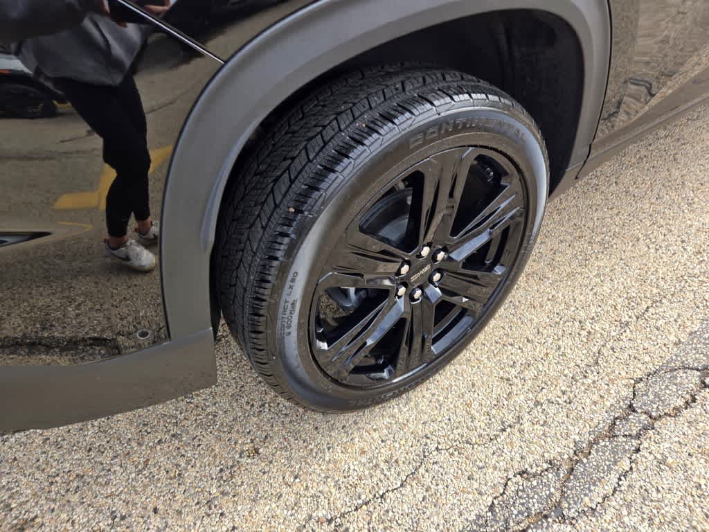 2024 GMC Acadia Elevation