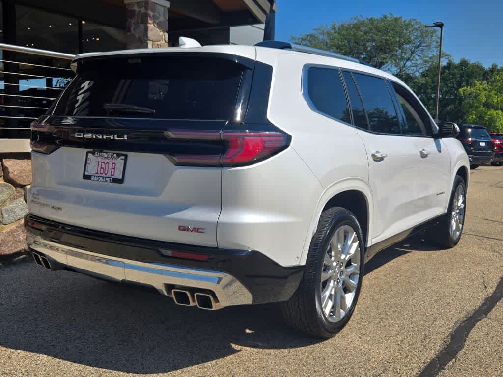 2024 GMC Acadia Denali