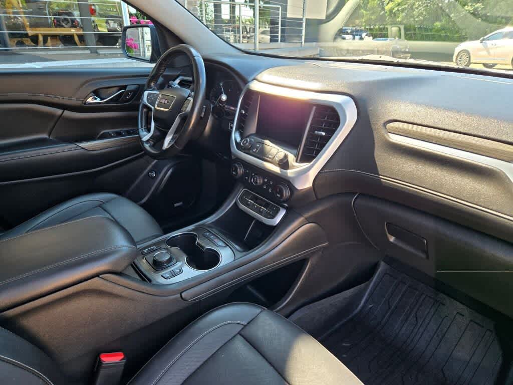 2020 GMC Acadia SLT