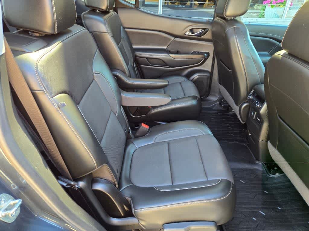 2020 GMC Acadia SLT