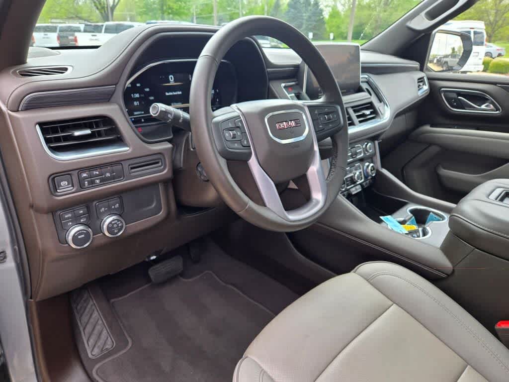 2024 GMC Yukon SLT
