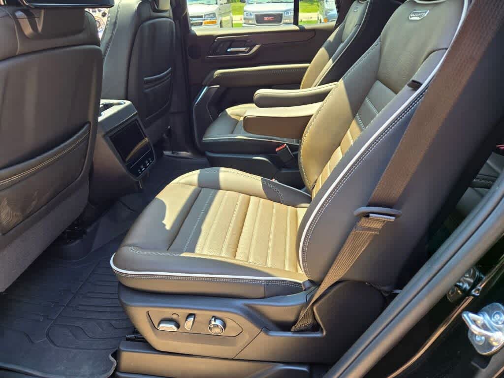 2025 GMC Yukon Denali Ultimate