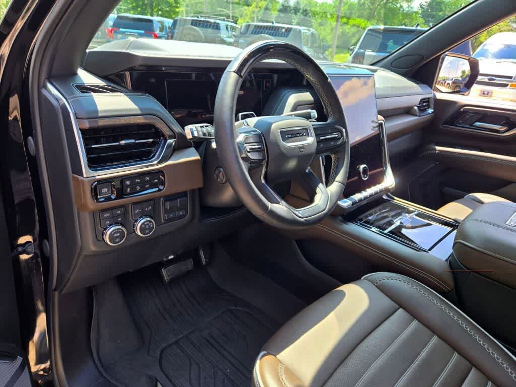 2025 GMC Yukon Denali Ultimate