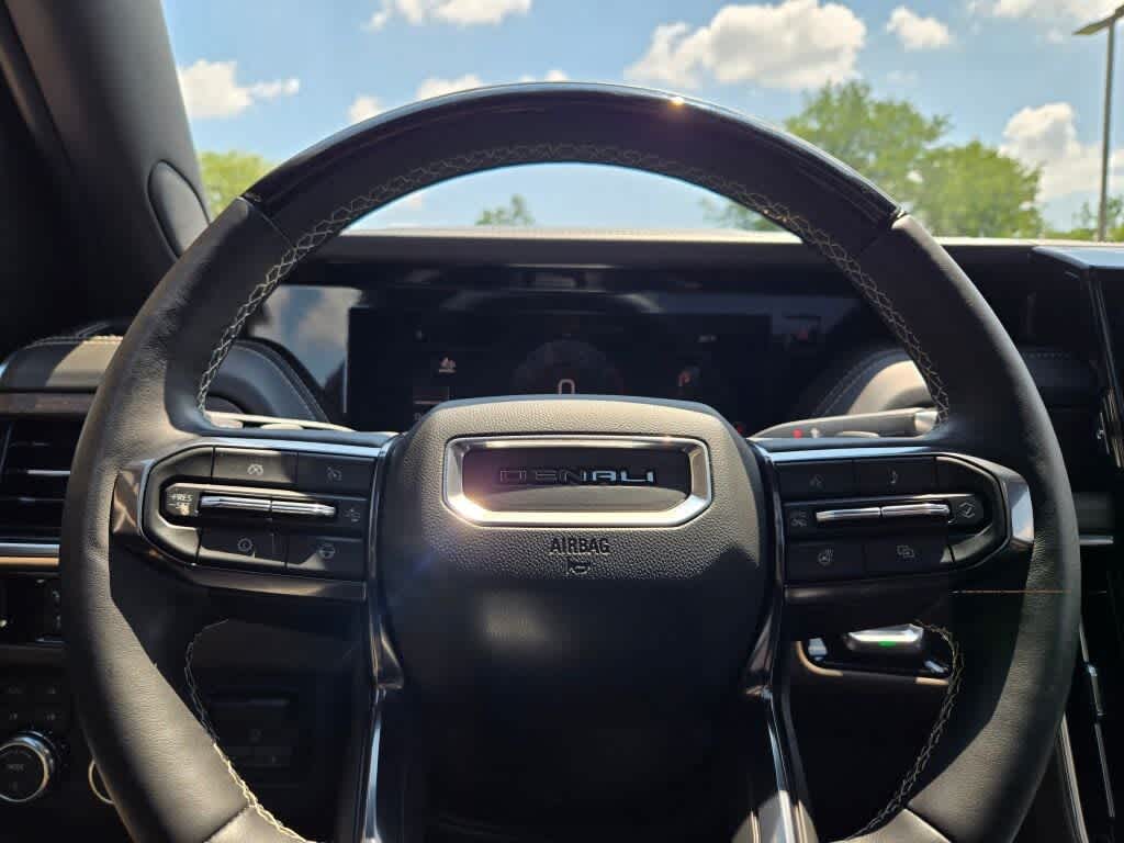 2025 GMC Yukon Denali Ultimate