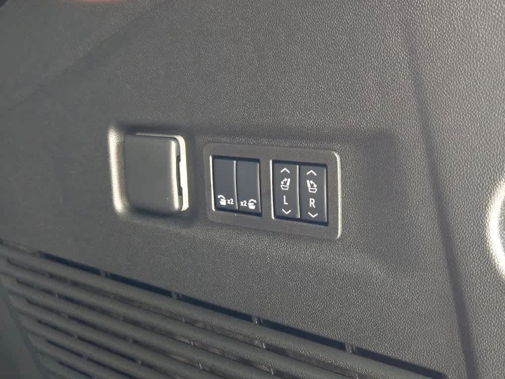2025 GMC Yukon XL Denali Ultimate