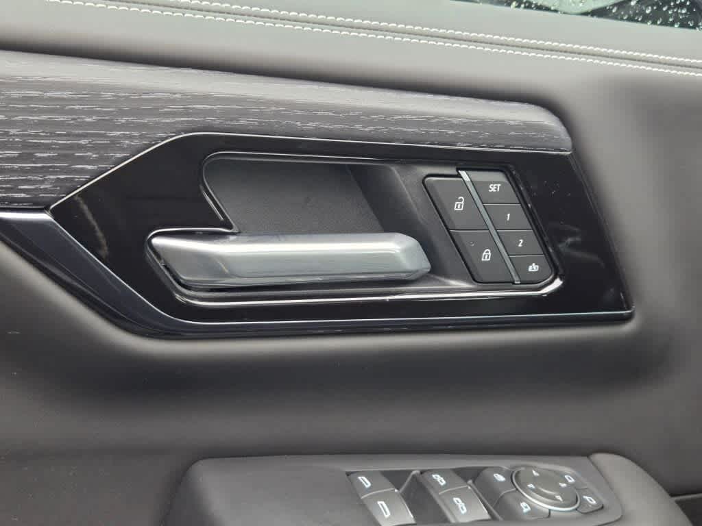 2025 GMC Yukon AT4 Ultimate