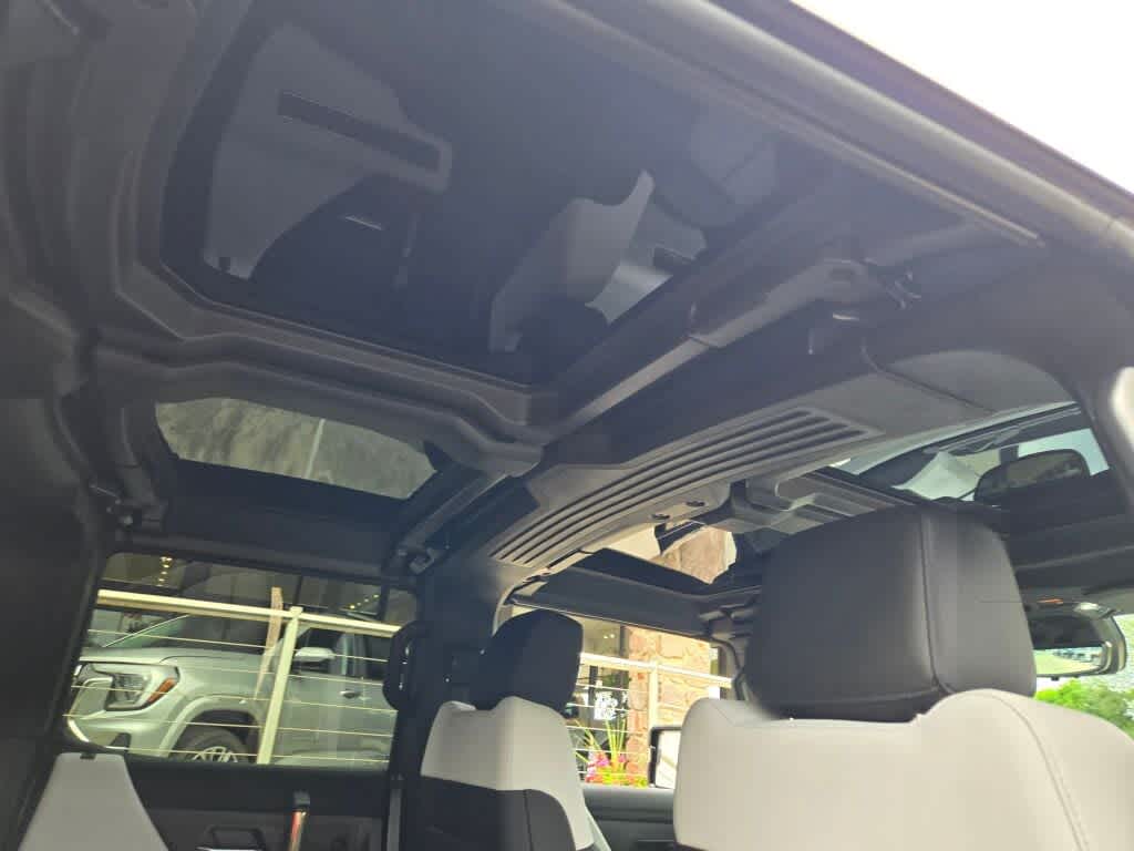 2025 GMC HUMMER EV SUV 3X