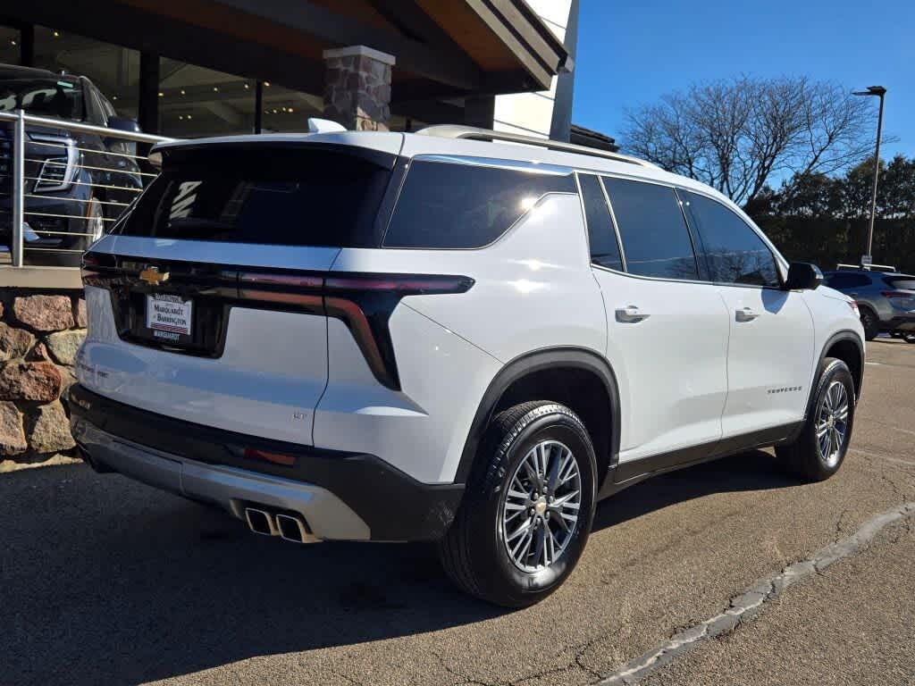 2024 Chevrolet Traverse LT