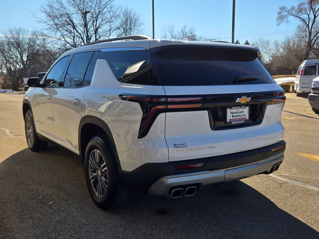 2024 Chevrolet Traverse LT