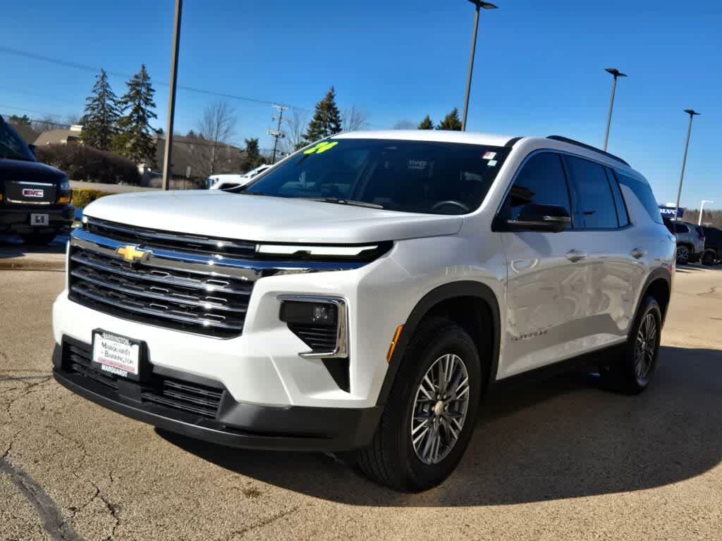 2024 Chevrolet Traverse LT