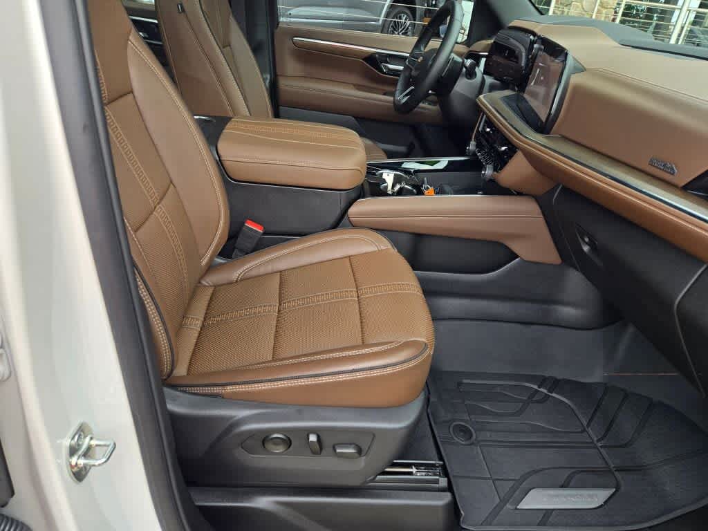 2025 Chevrolet Suburban High Country