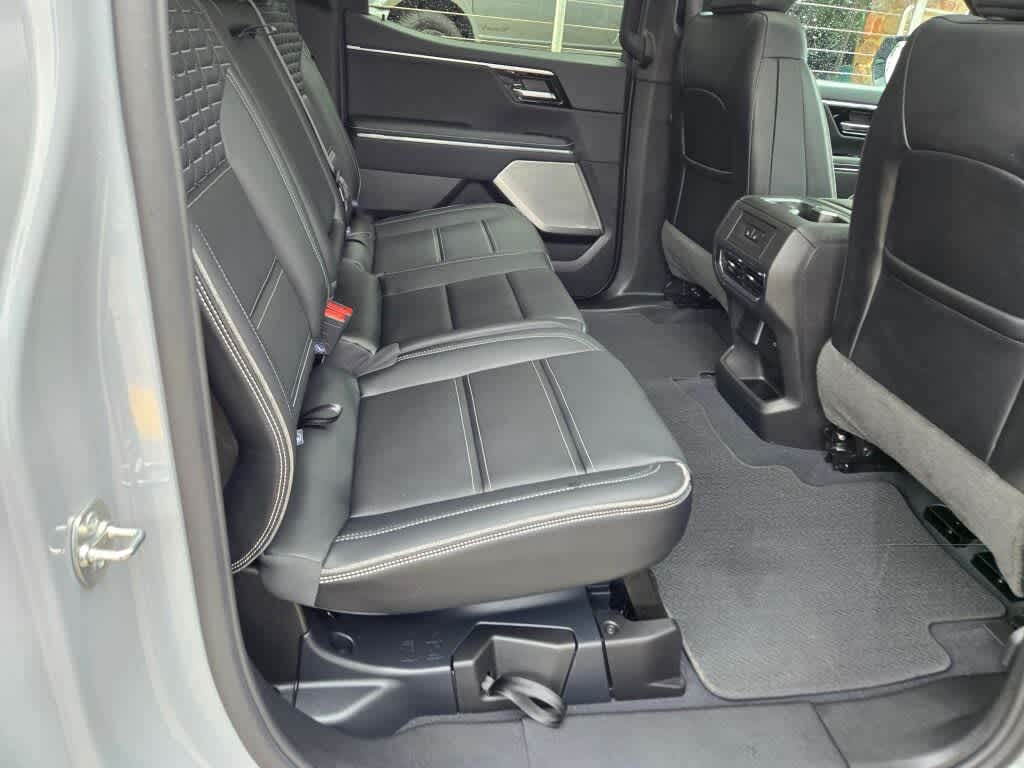 2024 GMC Sierra EV Denali Edition 1