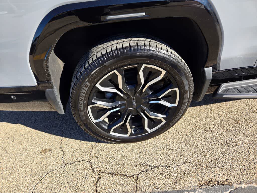 2024 GMC Sierra EV Denali Edition 1