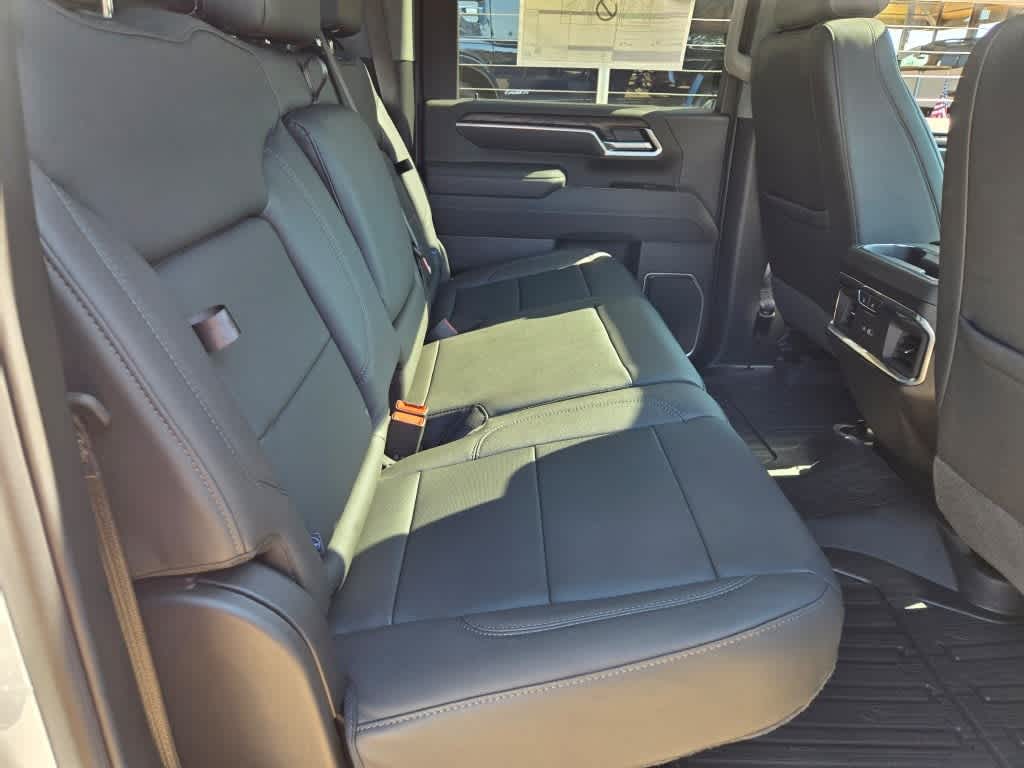 2025 GMC Sierra 3500 HD SLT