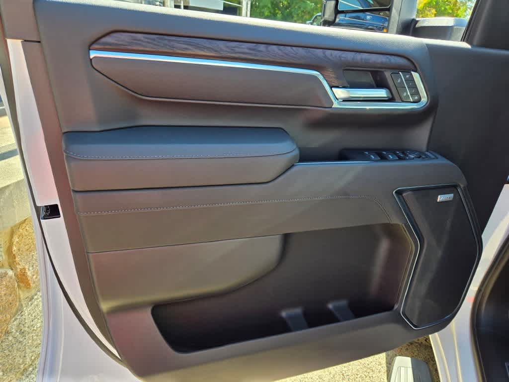 2025 GMC Sierra 3500 HD SLT