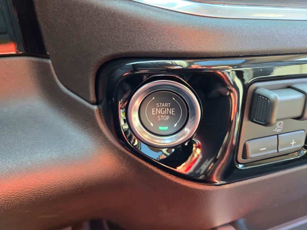 2025 GMC Sierra 3500 HD SLT