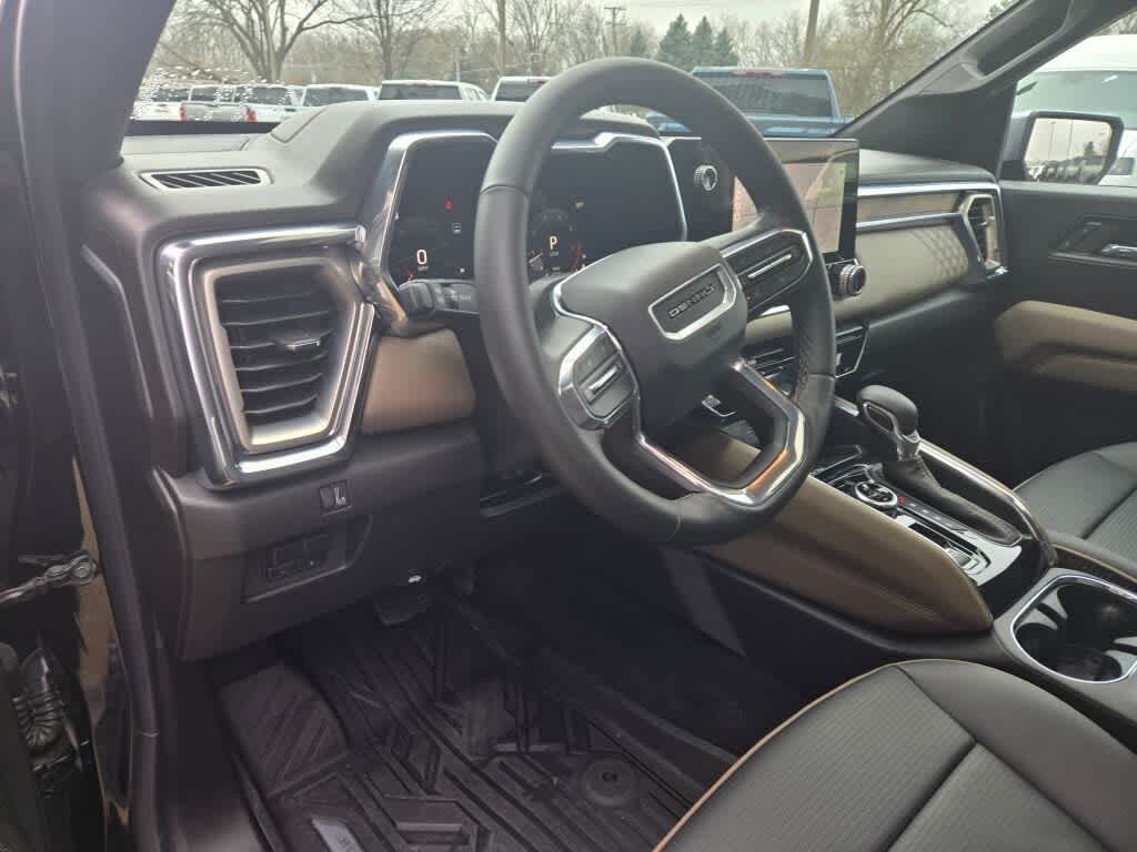 2025 GMC Canyon Denali