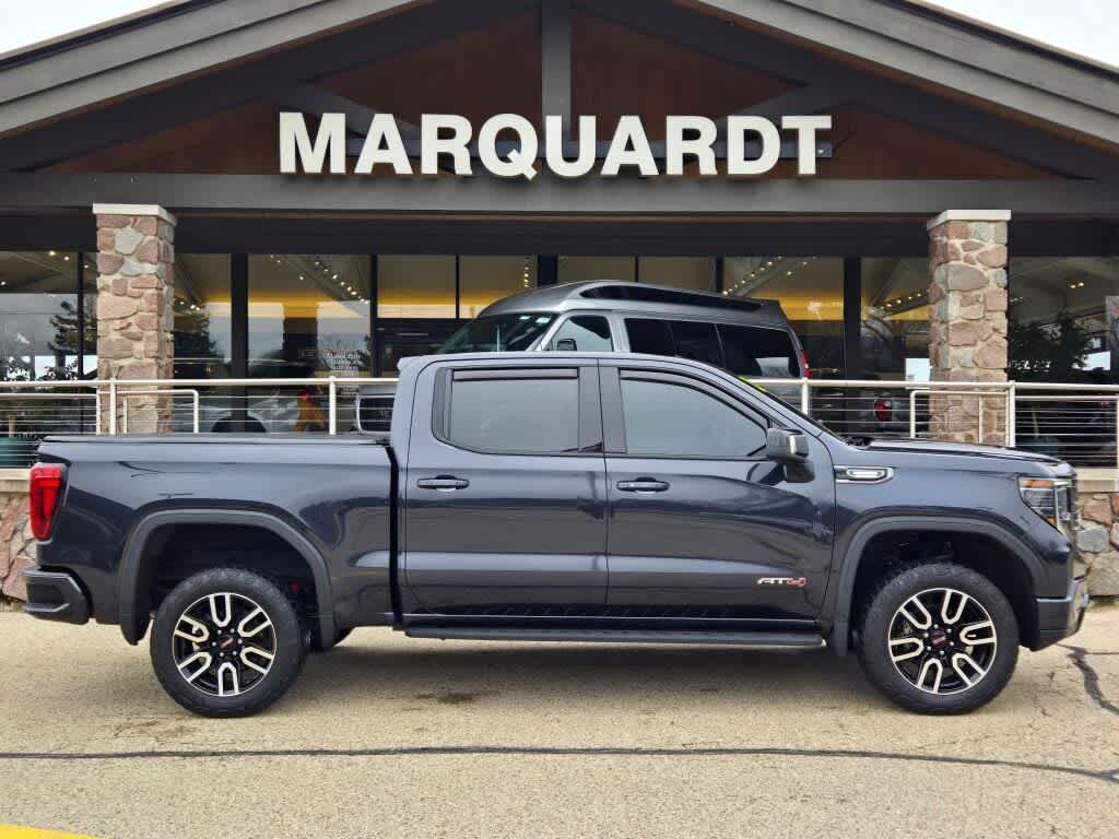 2022 GMC Sierra 1500 AT4