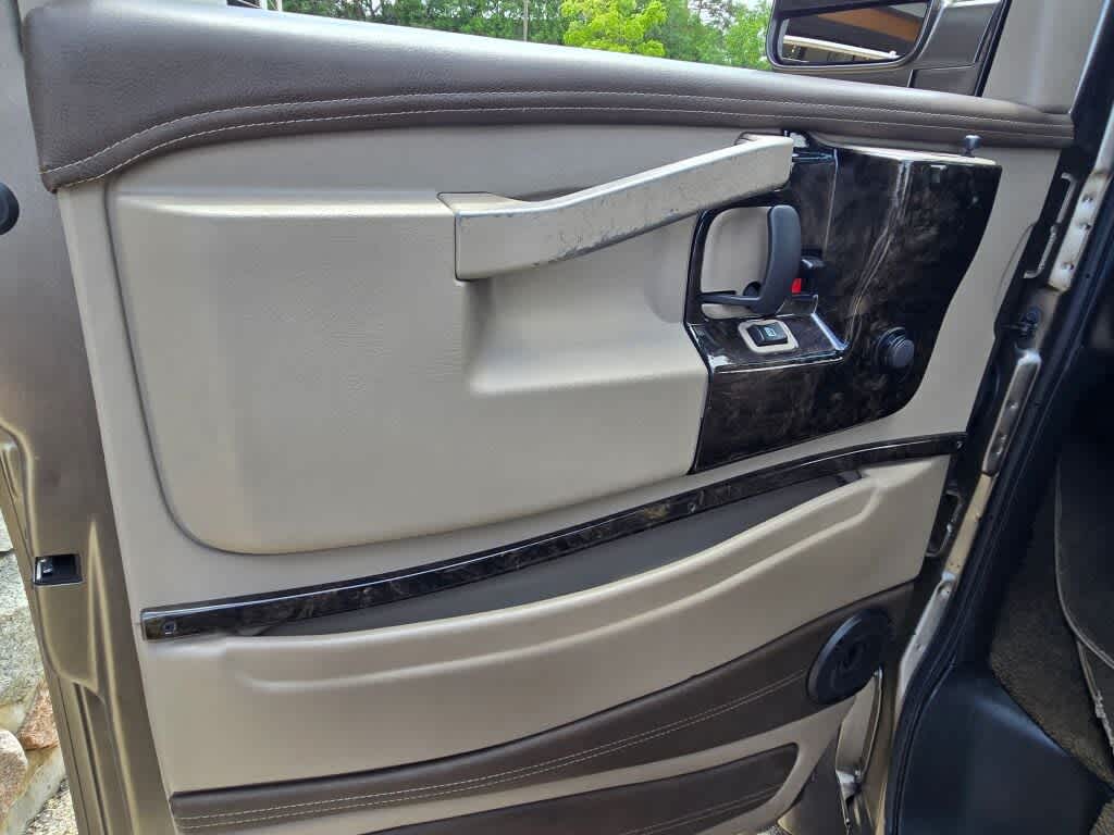 2023 GMC Savana Cargo 2500 Work Van