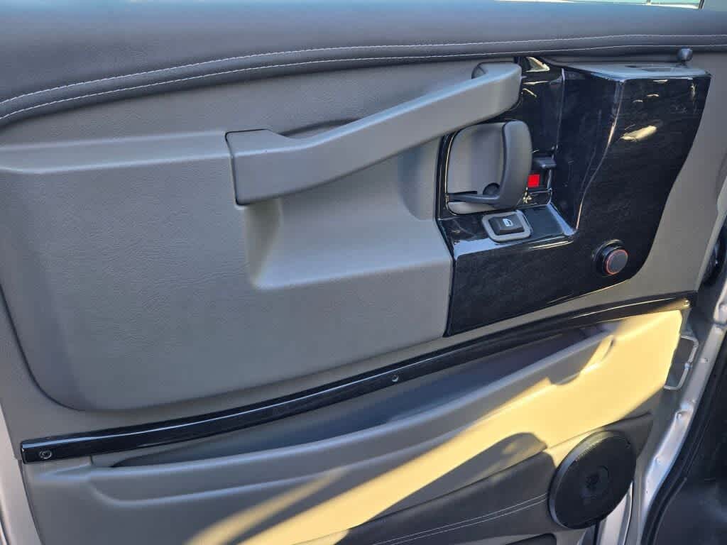 2025 GMC Savana Cargo 2500 Work Van