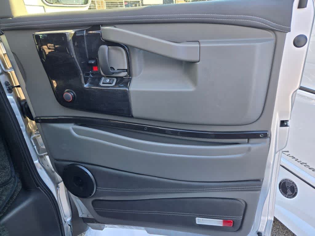 2025 GMC Savana Cargo 2500 Work Van