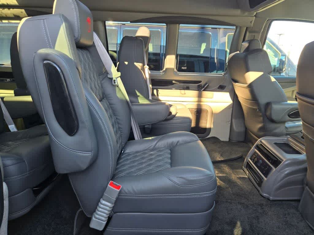 2025 GMC Savana Cargo 2500 Work Van